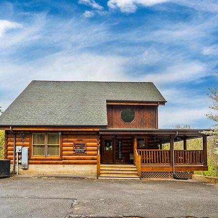 2-Bedroom Cabin With 2 Master Suites, Loft, Half-Bath And Hot Tub In A Serene Resort Setting Sevierville Exteriör bild