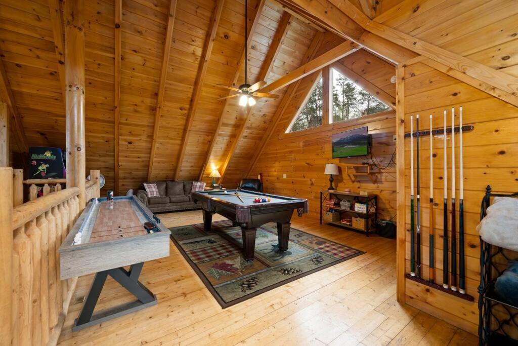 2-Bedroom Cabin With 2 Master Suites, Loft, Half-Bath And Hot Tub In A Serene Resort Setting Sevierville Exteriör bild