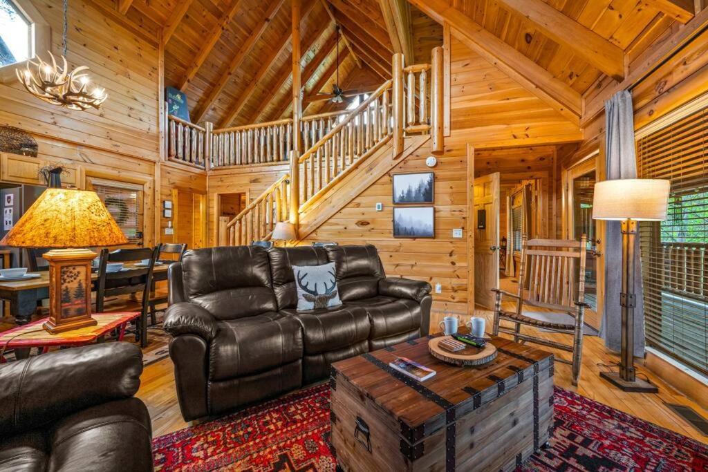 2-Bedroom Cabin With 2 Master Suites, Loft, Half-Bath And Hot Tub In A Serene Resort Setting Sevierville Exteriör bild